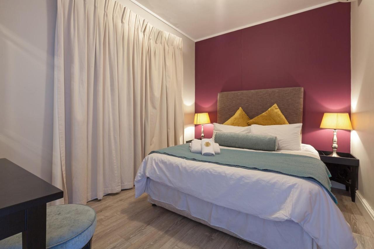 Rockwell 316 By Ctha Apartment